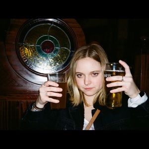 Meet your Posher, Delanie